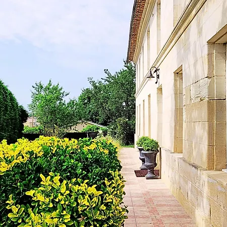 Piscine Proche Bordeaux Guest house